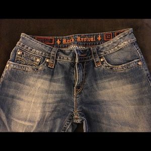 EUC ROCK REVIVAL STRAIGHT LEG JEANS